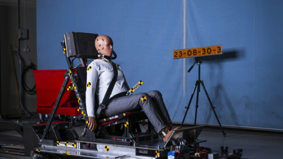 Una ingeniera sueca diseña el primer maniquí femenino para pruebas de choque de coches