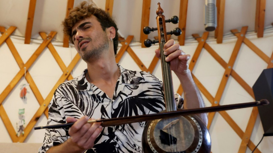 Avec sa musique, l'Israélien Mark Eliyahu conquiert des coeurs en Iran