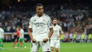 Com 2 de Mbappé, Real Madrid vence Betis no Campeonato Espanhol