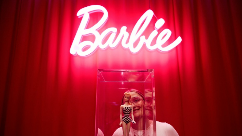 Exposição em Londres celebra os 65 anos da boneca Barbie