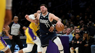 NBA: Doncic écoeure les Lakers, Boston accentue sa domination
