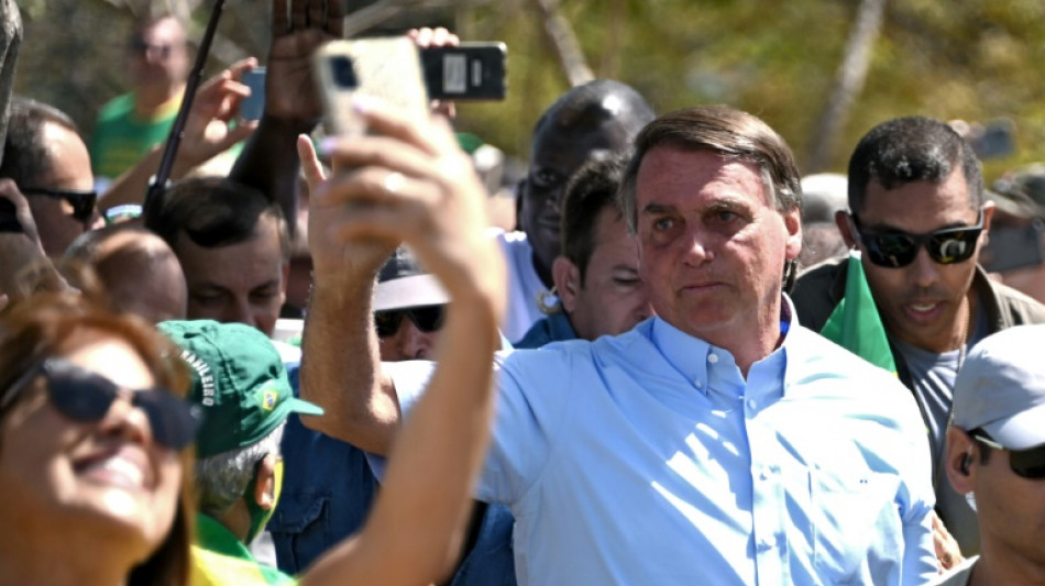 Bolsonaro: "Et un, et deux, et quatre ans de plus" à la présidence du Brésil ?