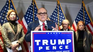 Ex-advogado de Trump condenado por difamação, Giuliani se declara em insolvência