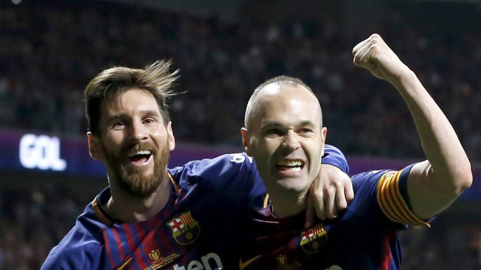 Iniesta addio al calcio, l'omaggio di Messi 'mancherai a tutti'