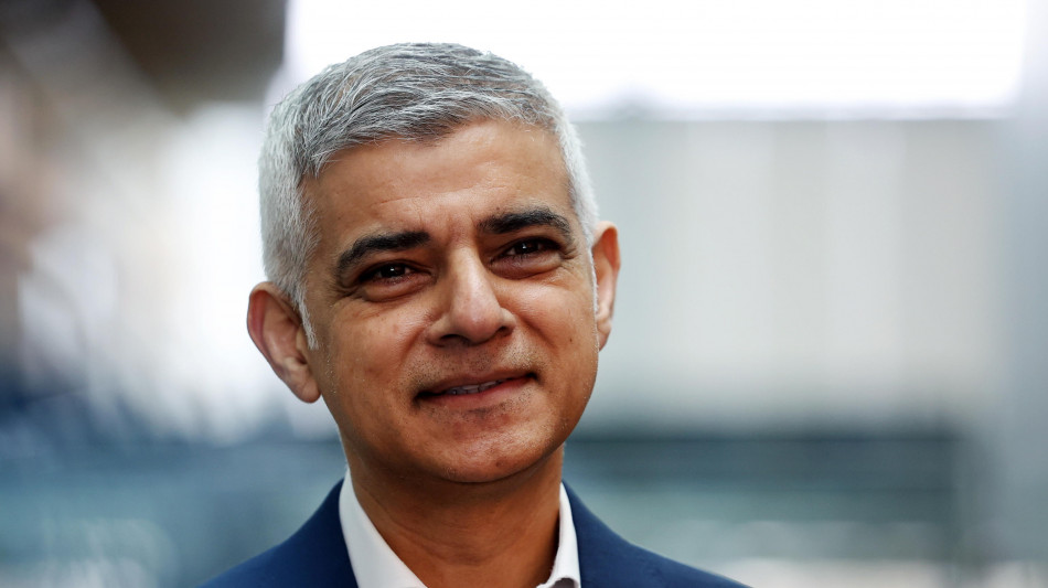 Il Labour vince anche a Londra, Khan confermato sindaco