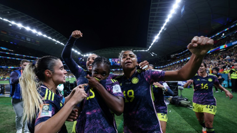 Mondial féminin: la Colombie surfe sur la marée jaune