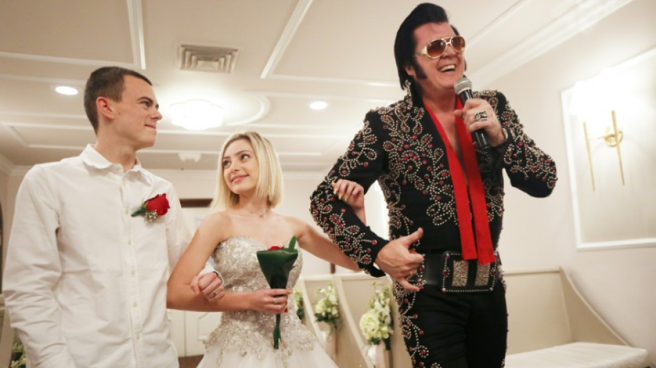 Exigen a los imitadores de Elvis dejar de celebrar bodas en Las Vegas