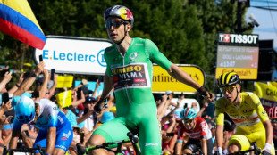 Tour de France: van Aert le plus fort au sprint dans la 8e étape