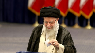 Irã vota em eleições presidenciais sem favorito