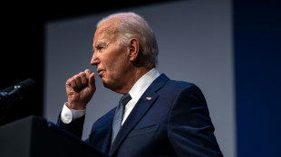 Biden à l'isolement, fébrilité chez les démocrates