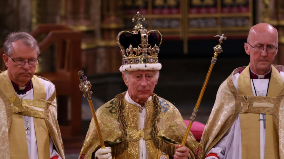 Carlos III es coronado en una histórica ceremonia en Londres