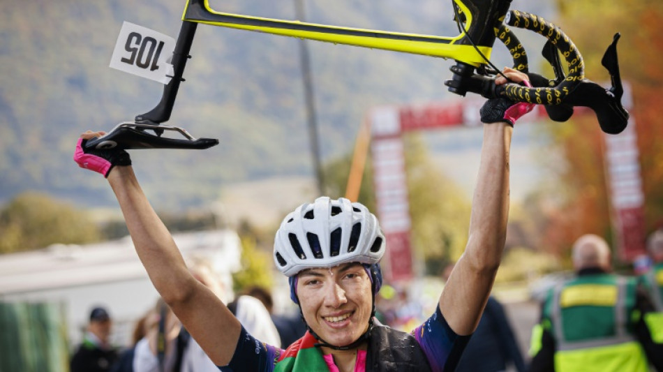 Fariba Hashimi devient championne d'Afghanistan de cyclisme féminin