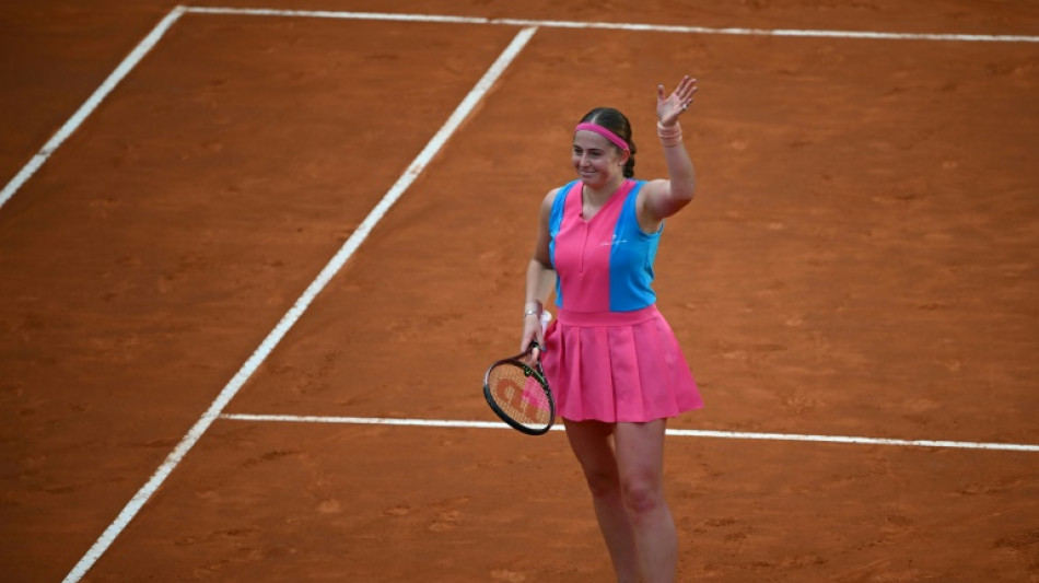 Jelena Ostapenko vence Paula Badosa e vai às semis do WTA 1000 de Roma