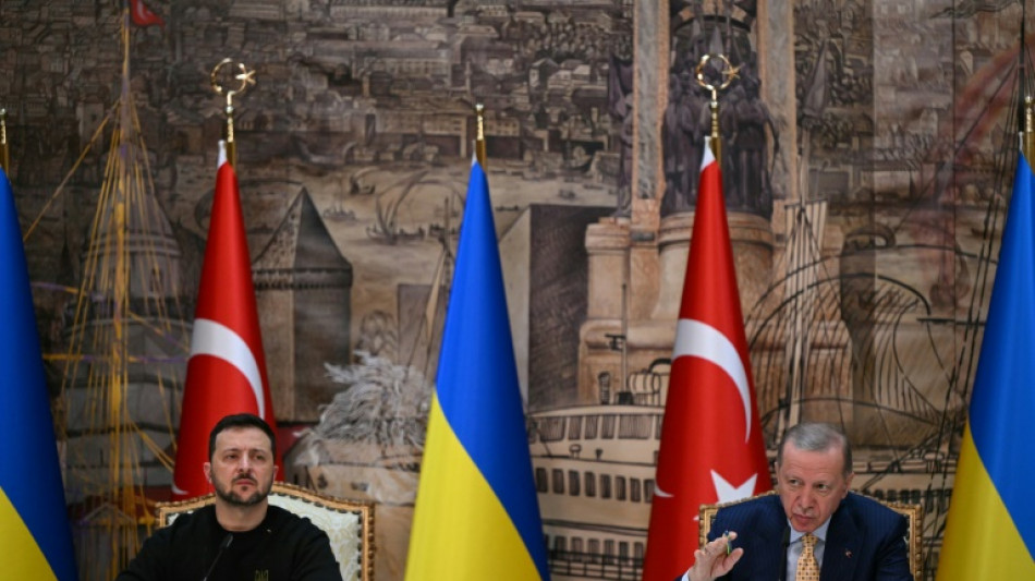 Turquia se oferece para sediar diálogos de paz entre Rússia e Ucrânia