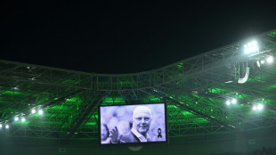 Beckenbauer será homenageado com estátua em frente à Allianz Arena