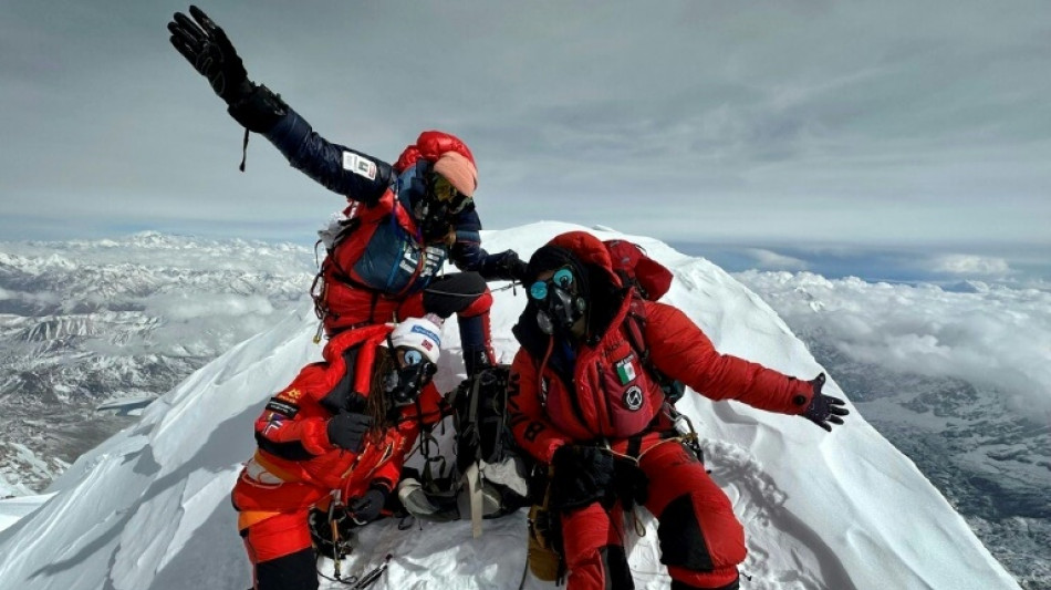 Alpinisme: Sophie Lavaud, au sommet sur le tard