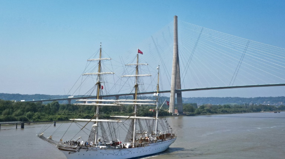 L'Armada de Rouen ouvre sa 8e édition sous le soleil, la foule au rendez-vous