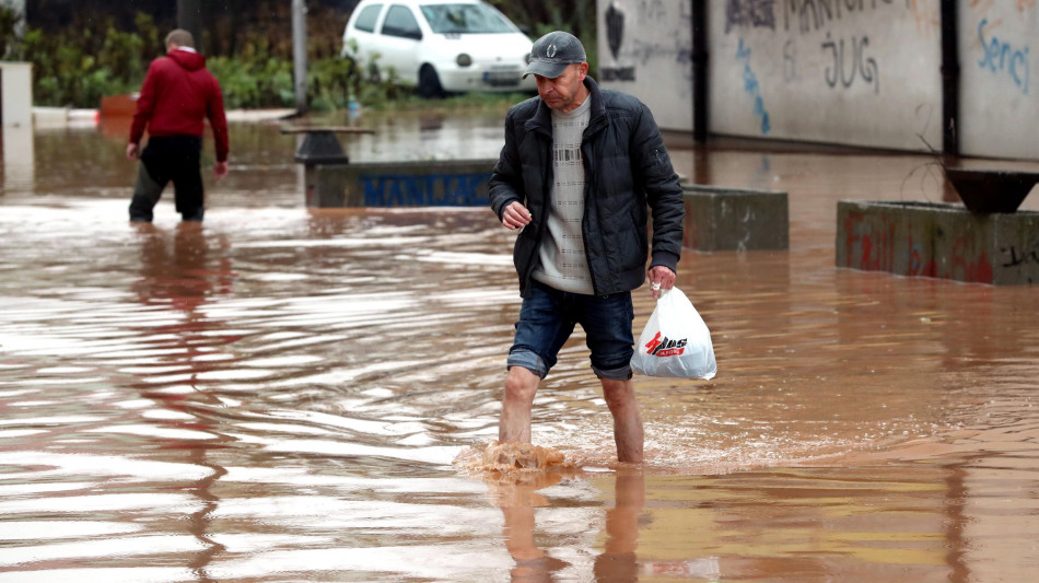 Inondazioni in Bosnia, persone scomparse e gravi danni