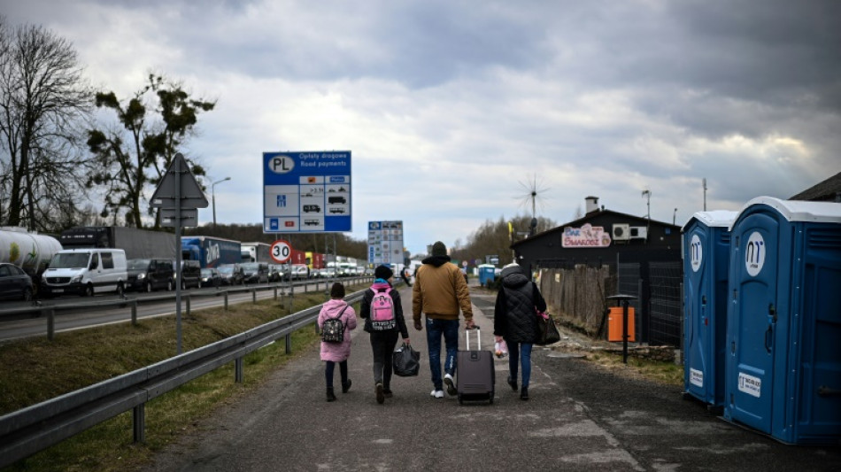 Another 52,000 Ukrainians flee war as refugees