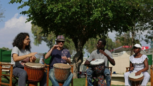 A Chypre, la musique comme échappatoire pour des migrants d'Afrique