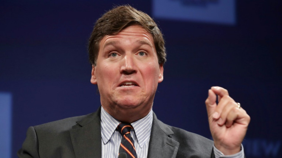 Fox News met en demeure Tucker Carlson de cesser ses émissions sur Twitter