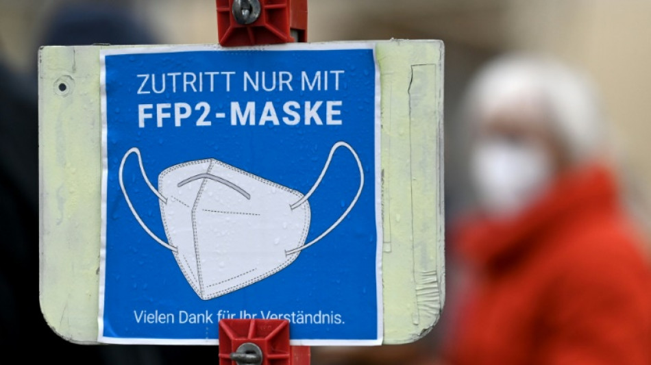 Bericht: Bundesregierung erwägt neue Maskenpflicht ab Oktober