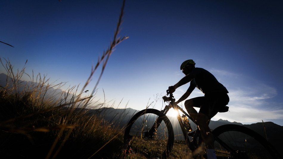 La via francigena in bici, 1.000 km per sfidare il Parkinson