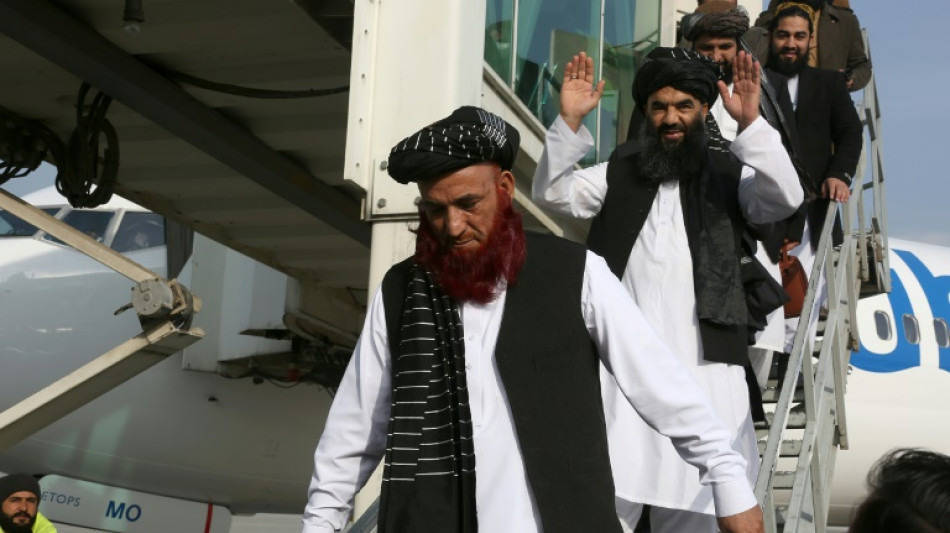 Dos exdetenidos de Guantánamo regresan a Afganistán