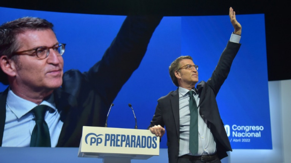 Espagne: la droite se dote d'un nouveau chef pour gagner les prochaines élections