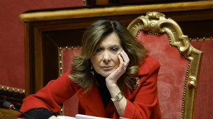 Scintille Casellati-Borghi in aula,seduta del Senato sospesa