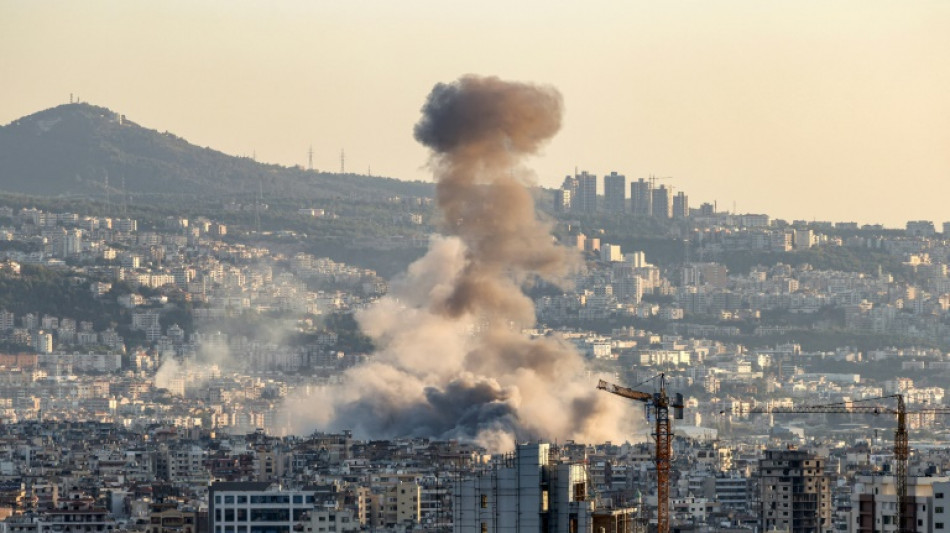 Israel bombardea posiciones de Hezbolá en Líbano y prosigue su ofensiva en Gaza causando decenas de muertos