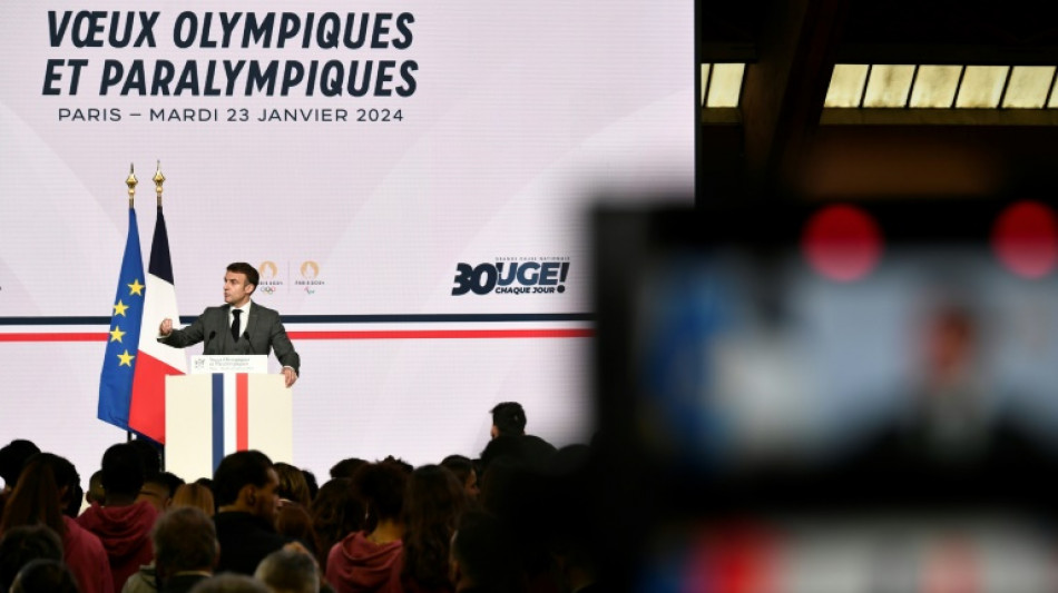 Paris-2024, Jogos sem medalha para o 'treinador' Macron