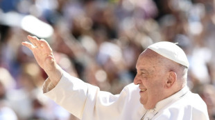 Papa pede que sacerdotes não façam fiéis 'adormecerem'
