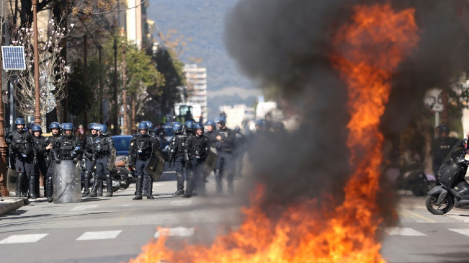 Darmanin en visite dans une Corse sous tension, attendu de pied ferme par les nationalistes