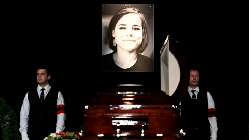 Hundreds mourn Russian nationalist's daughter killed in car bomb