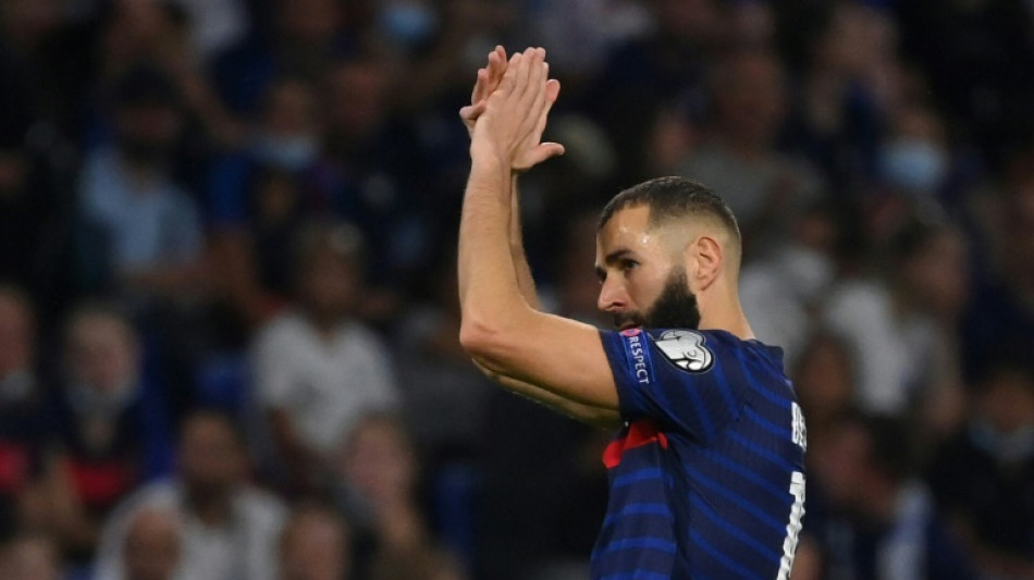 Foot: Karim Benzema annonce la "fin" de sa carrière en équipe de France