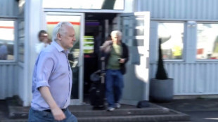 Julian Assange recupera a liberdade após acordo com a Justiça dos EUA