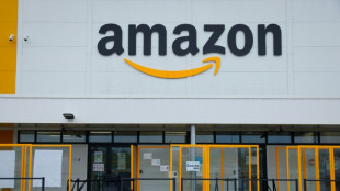 Amazon to open Los Angeles clothing store, in first