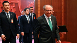 Xi elogia laços entre Brasil e China durante visita de Alckmin a Pequim