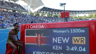 Queniana Kipyegon melhora seu recorde mundial nos 1.500 metros