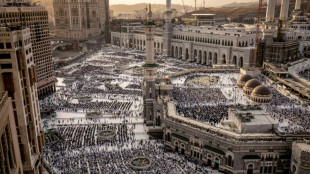 Mais de 1,5 milhão de fiéis em Meca para a peregrinação anual, ofuscada pela guerra em Gaza