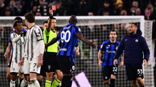 Mais de 170 torcedores da Juventus são proibidos de entrar em estádios após gritos racistas contra Lukaku 
