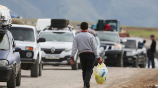 Tristeza e caos na frontera entre Armênia e Nagorno-Karabakh