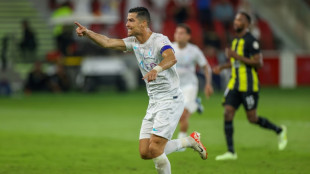 Com 2 gols de CR7, Al-Nassr vence Al-Ittihad de Benzema