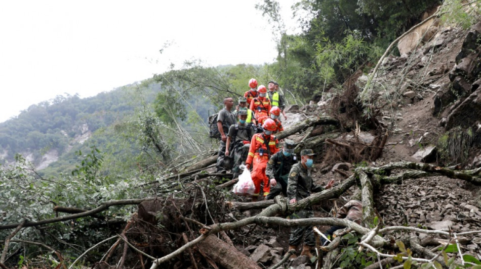 Sube a 86 el saldo de muertos por el terremoto en China