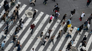 Tokyo stocks dive on strong yen as Hong Kong, Shanghai extend rally