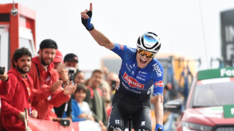 Tour d'Espagne: Vine rafle la 8e étape en solitaire, Evenepoel reste leader