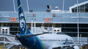 USA: une porte d'un Boeing 737 saute en plein vol, le régulateur ordonne des inspections