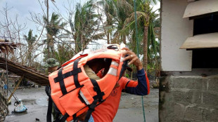 Typhoon Man-yi bears down on Philippines still reeling from Usagi