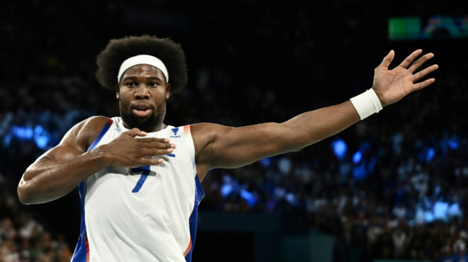 JO-2024: Benjamin Thomas, le hand et le basket redonnent de la joie aux Bleus 